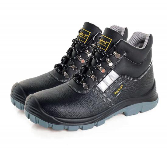 Chaussures avec bandes jaunes